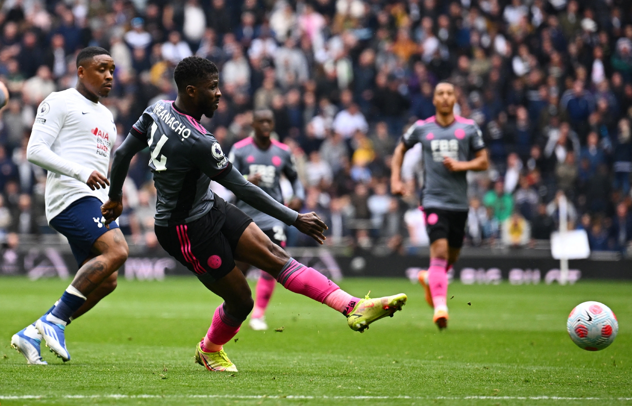 里程碑夜！托特纳姆遗憾出局，英超集结日刷纪录，引发热议，心理建设被强调 -爱游戏彩票