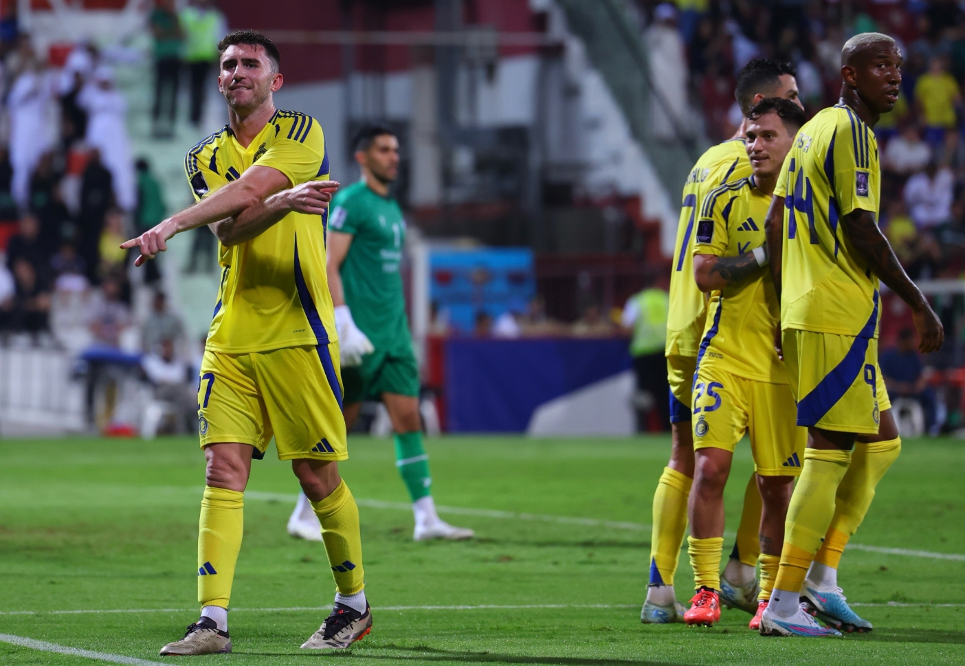 集结日法兰克福备战亚冠，防线松动细节曝光，赛场秩序良好，纪律约束更严格(法兰克福和柏林哪个发达)-爱游戏彩票